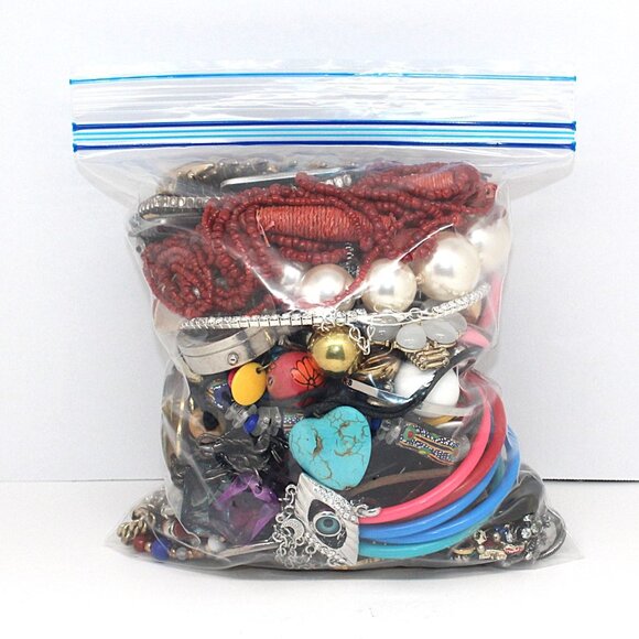 Vintage Wearable Jewelry Lot - Picture 1 of 5